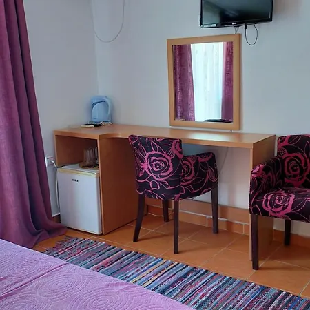 Guesthouse Tri Palme Becici  Exterior photo
